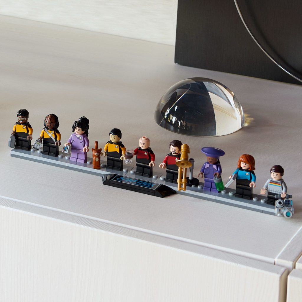 LEGO Icons 10365 USS Enterprise NCC 1701 D 9 1024x1024