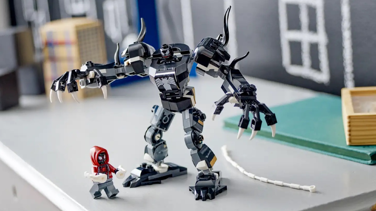 LEGO Marvel 76276 Venom Mech Armor vs. Miles Morales featured