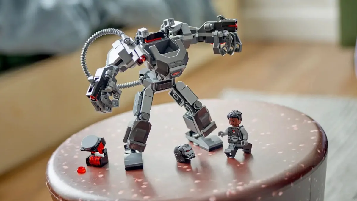 LEGO Marvel 76277 War Machine Mech Armor featured