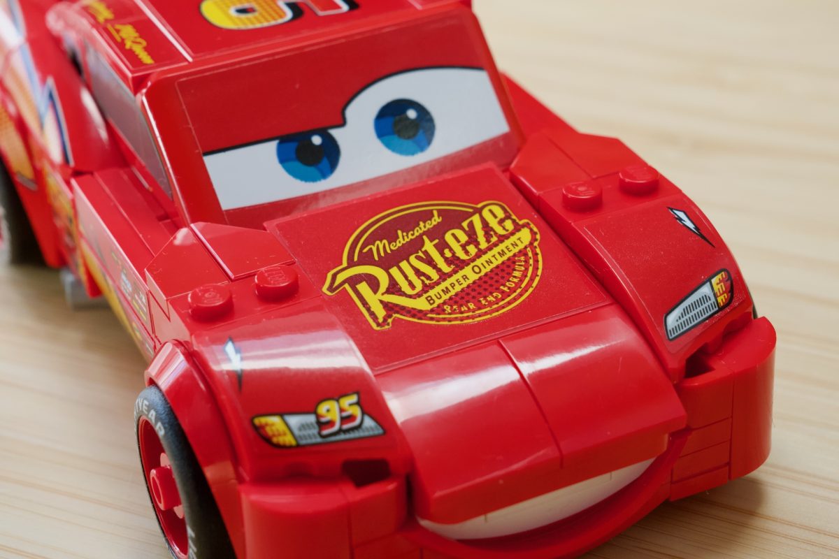 LEGO Speed Champions 77255 Lightning McQueen Testbericht 11 1200x800