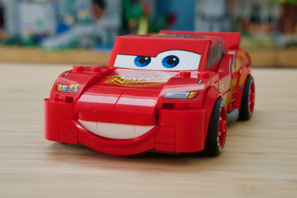 LEGO Speed Champions 77255 Lightning McQueen Testbericht 12 1200x800