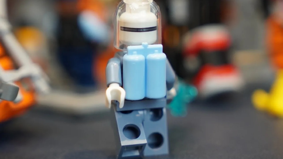 Light blue LEGO space air tanks will soon be much easier to find