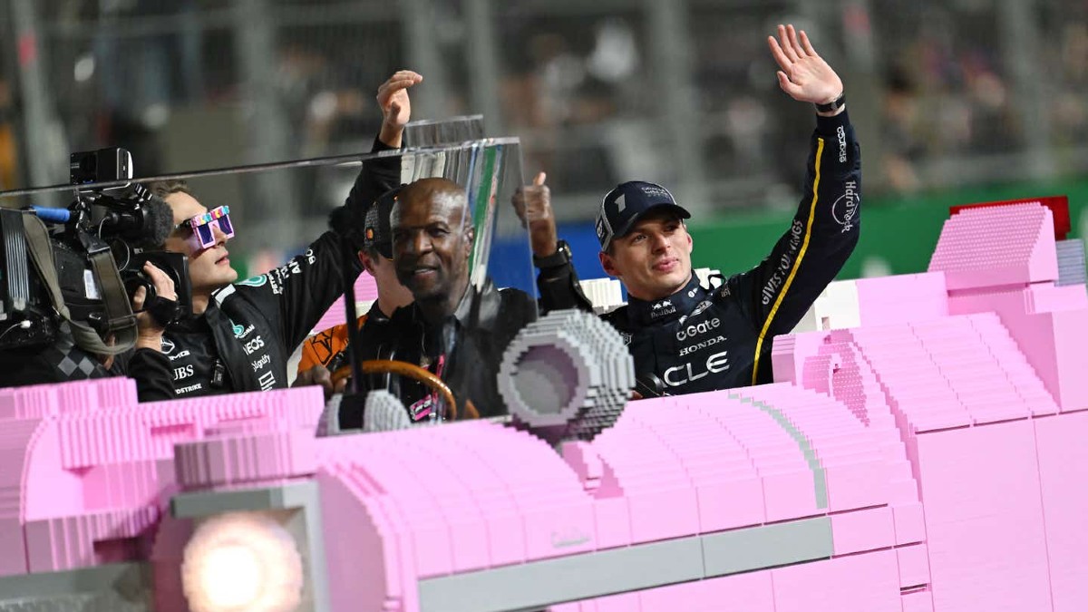 LEGO F1 brings custom car and bouquets to Las Vegas Grand Prix
