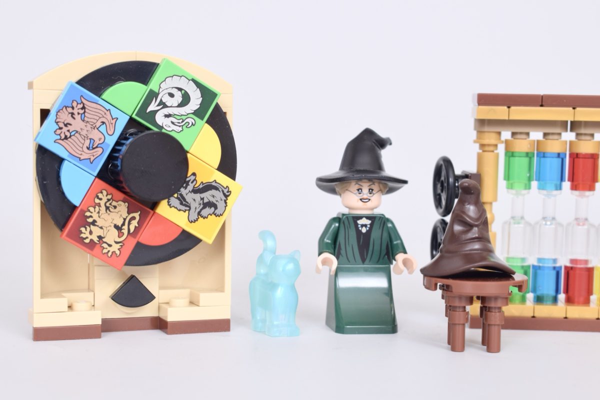 LEGO Harry Potter 76450 Hogwarts Castle Sorting Hat Ceremony review 2 1200x800
