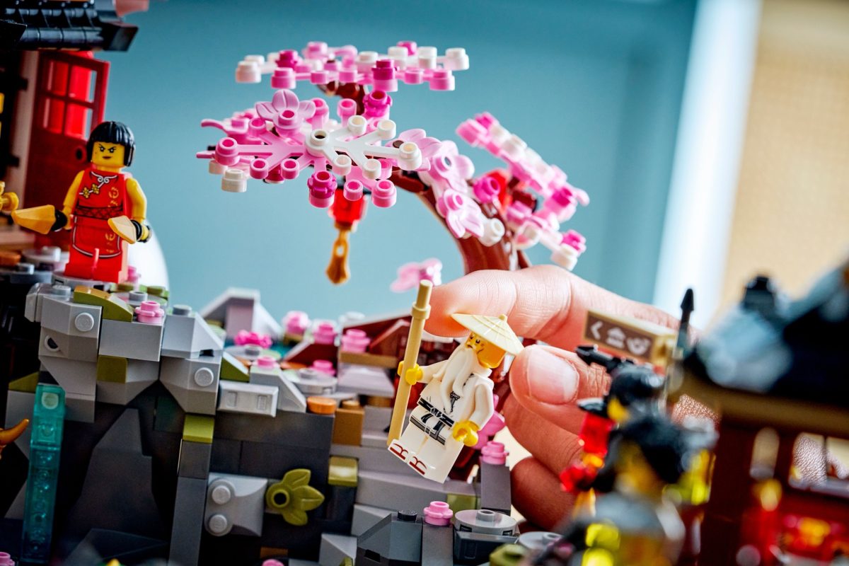 LEGO NINJAGO 71861 The Old Town 8 1200x800