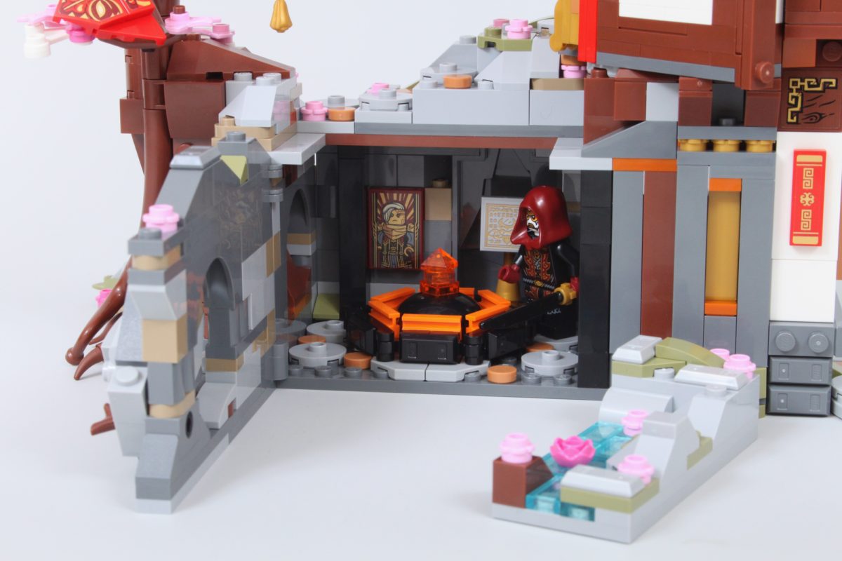 LEGO NINJAGO 71861 The Old Town review 101 1200x800