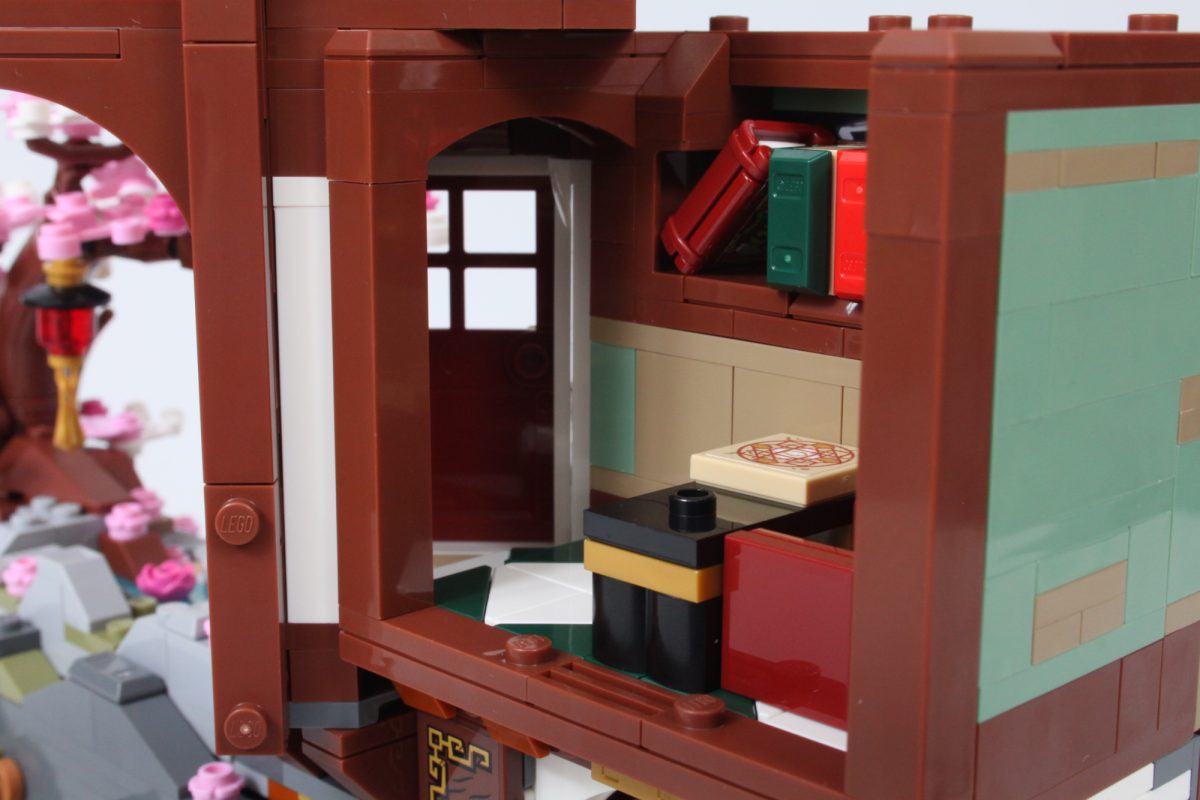 LEGO NINJAGO 71861 The Old Town review 108 1200x800