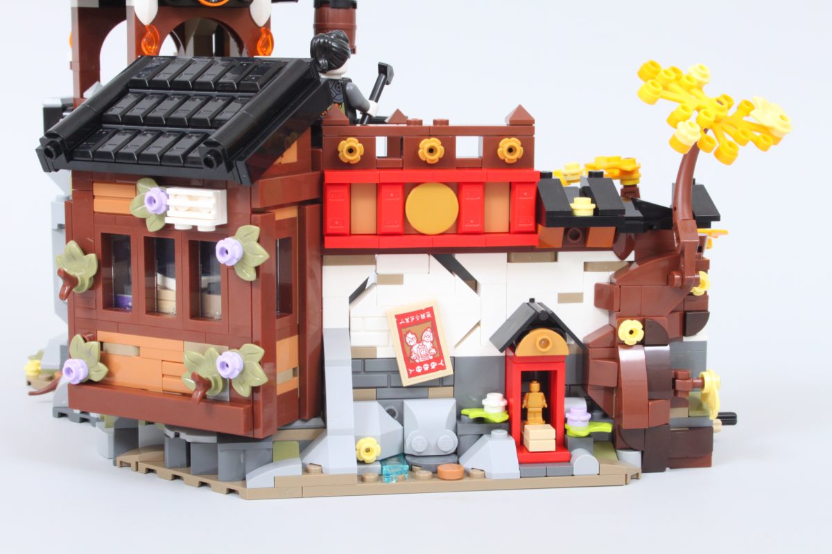 LEGO NINJAGO 71861 The Old Town review 60 1200x800