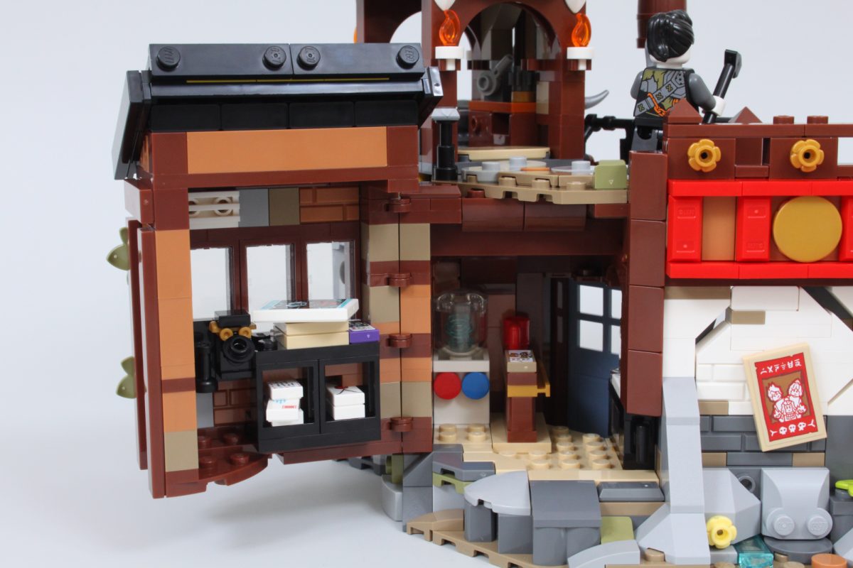 LEGO NINJAGO 71861 The Old Town review 66 1200x800