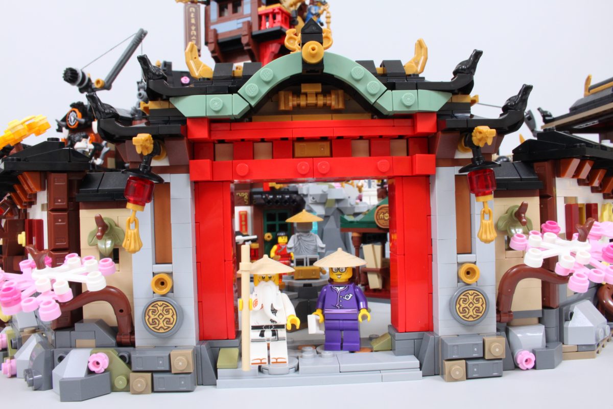 LEGO NINJAGO 71861 The Old Town review 7 1200x800