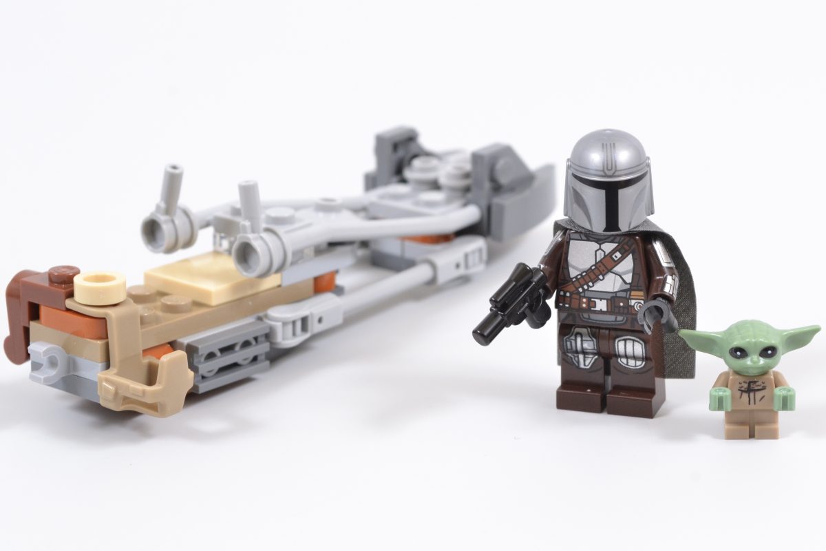 LEGO Star Wars 75436 The Mandalorian Grogus Speeder Bike 2 1200x800