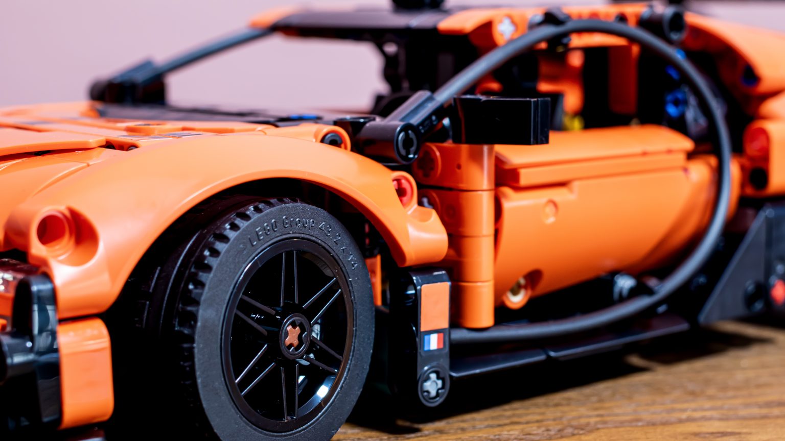 LEGO Technic 42222 Bugatti Chiron Pur Sport review