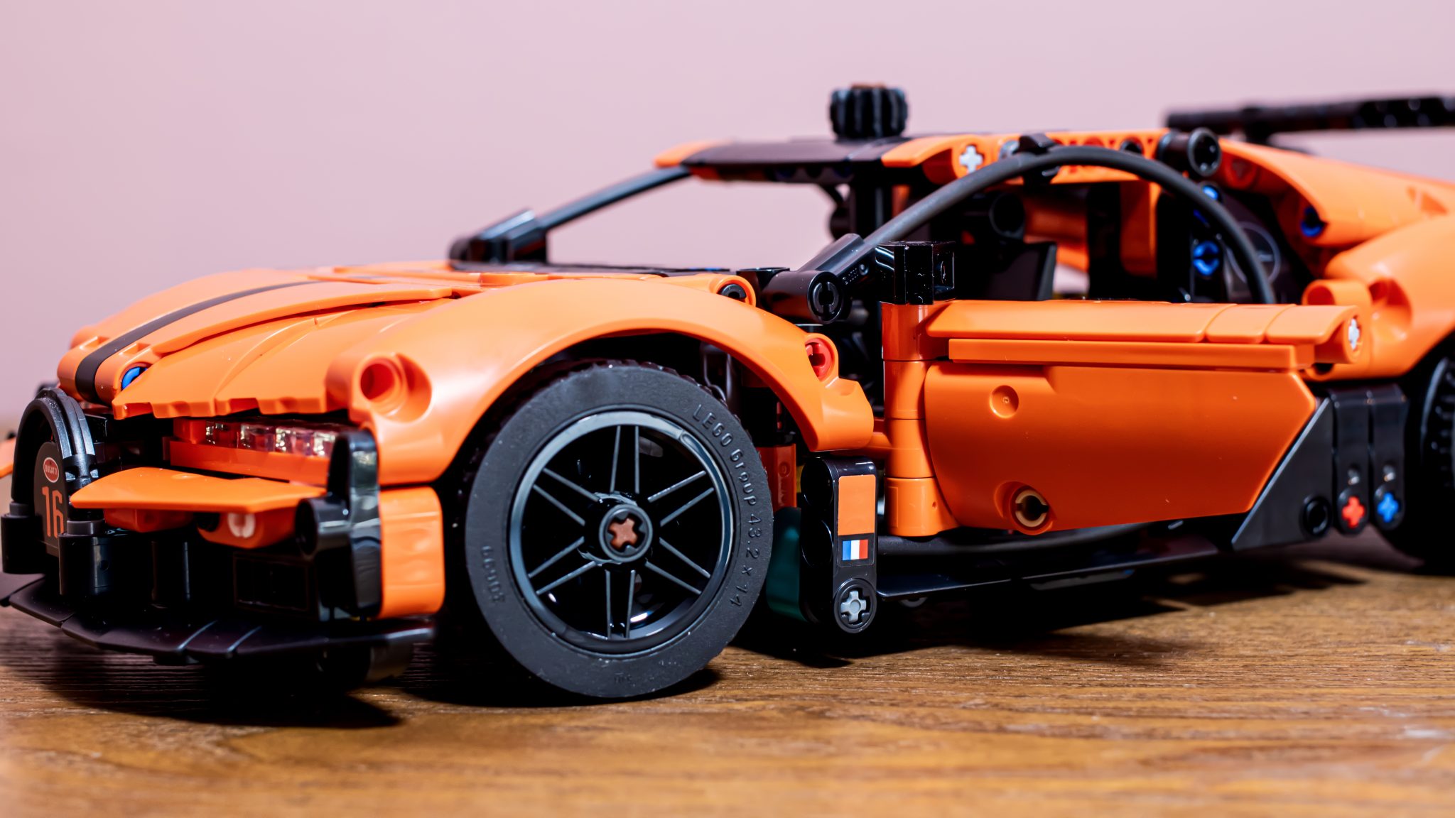 LEGO Technic 42222 Bugatti Chiron Pur Sport review