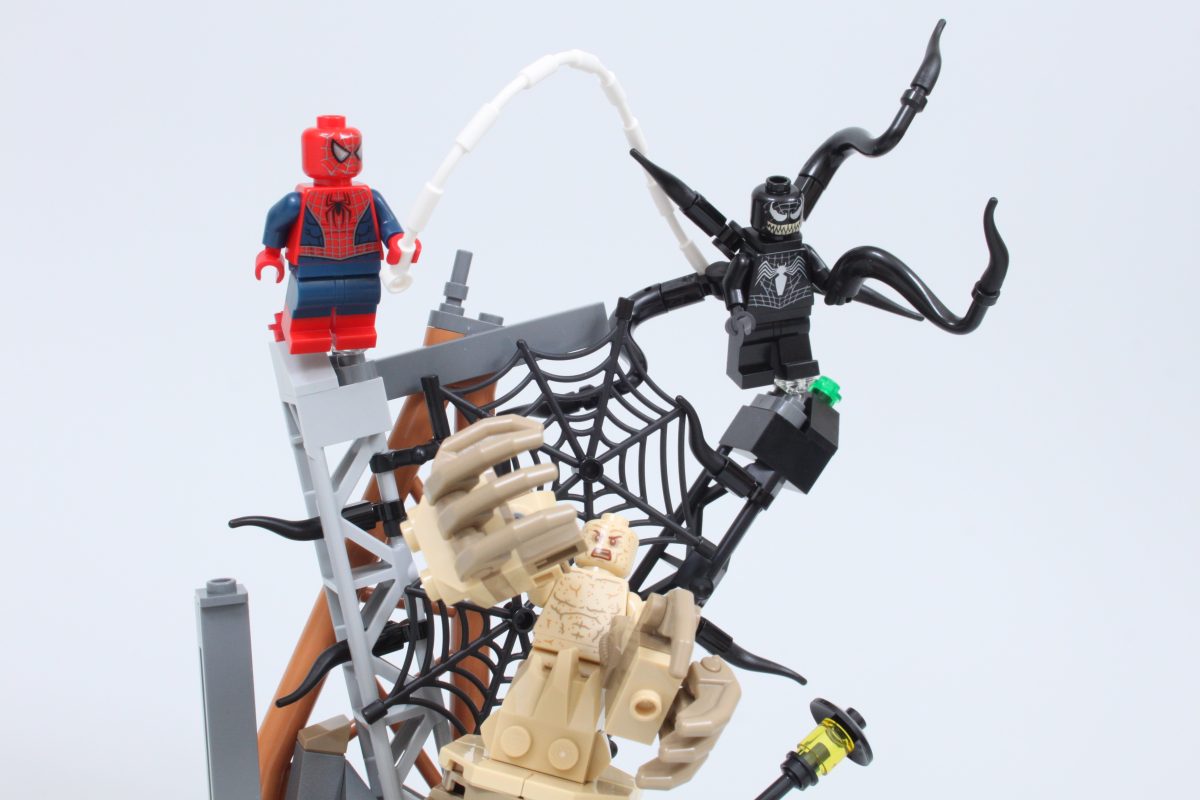 lego marvel 76334 Epic Battle Spider Man vs Sandman review 4 1200x800