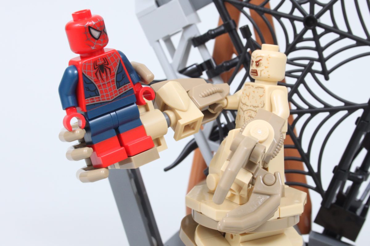 lego marvel 76334 Epic Battle Spider Man vs Sandman review 9 1200x800