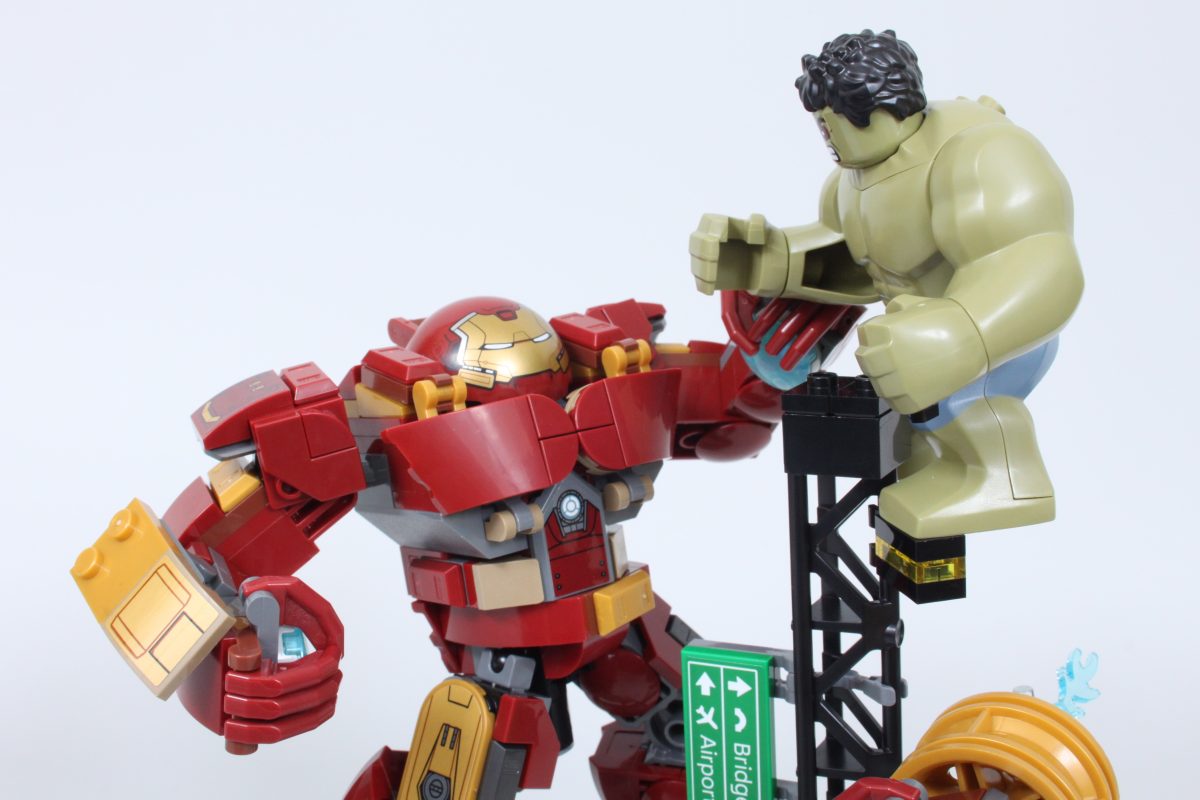 lego marvel 76343 Epic Battle Hulkbuster vs The Hulk review 5 1200x800