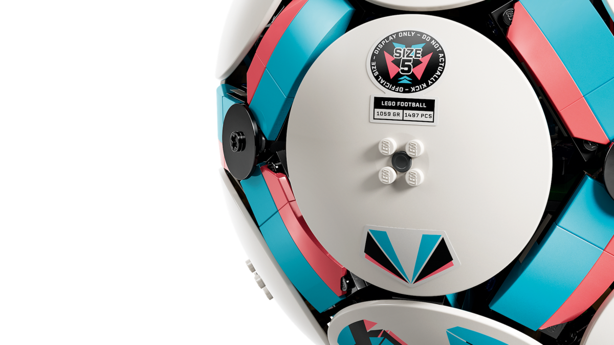 LEGO Editions 43019 Fußball 6 1200x675