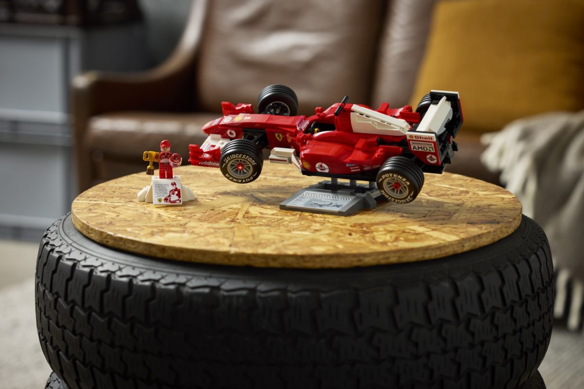 LEGO Icons 11375 Ferrari F2004 Michael Schumacher 14 1200x800