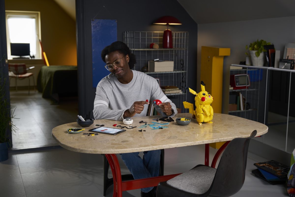 LEGO Pokemon 72152 Pikachu and Poke Ball 12 1200x800