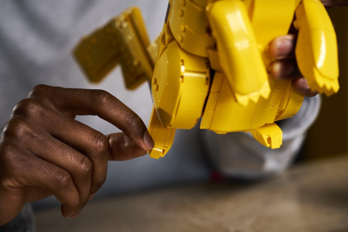 LEGO Pokemon 72152 Pikachu and Poke Ball 15 1200x800