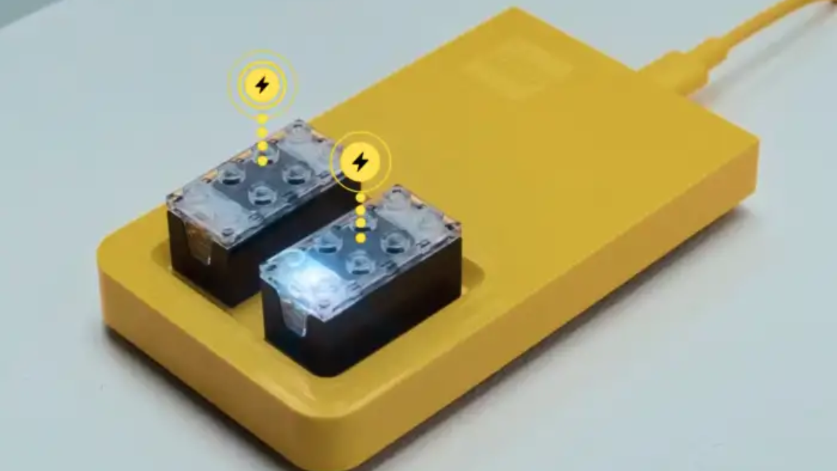 LEGO SMART Play wireless charger 1