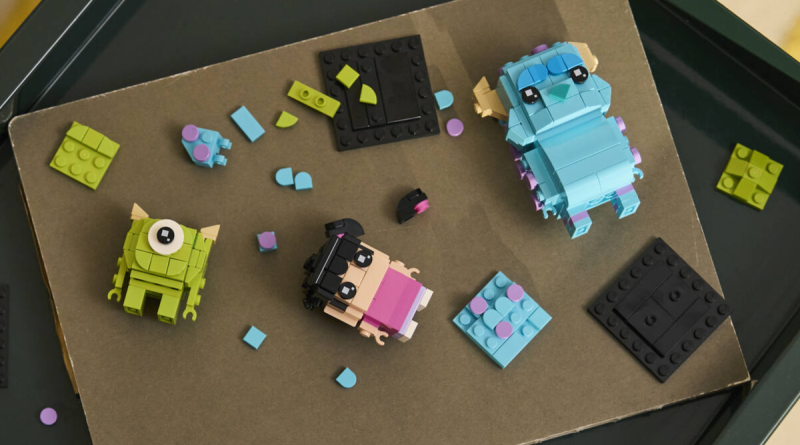 LEGO BrickHeadz 40861 Sully Mike Boo Lifestyle 2