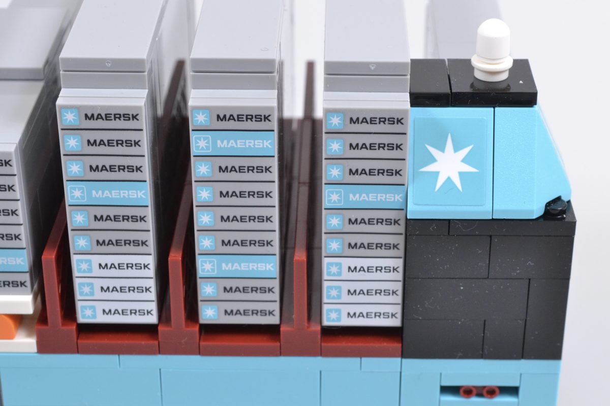 LEGO 40955 Navio Porta-Contêineres Maersk de Combustível Duplo 12 1200x800