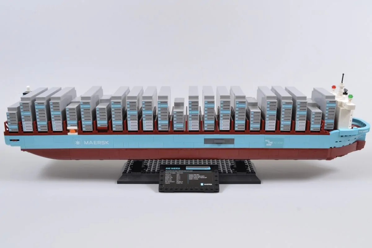 LEGO 40955 Navio Porta-Contêineres Maersk de Combustível Duplo 22 1200x800
