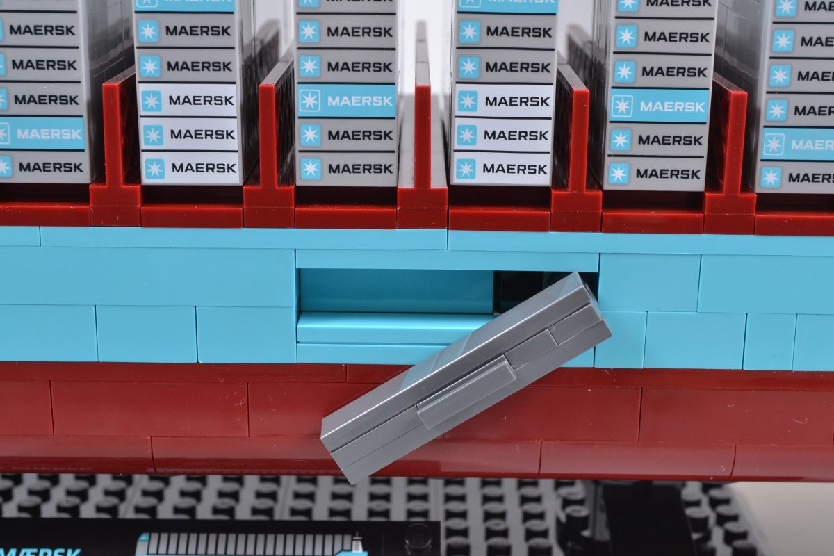 LEGO 40955 Navio Porta-Contêineres Maersk de Combustível Duplo 9 1 1200x800