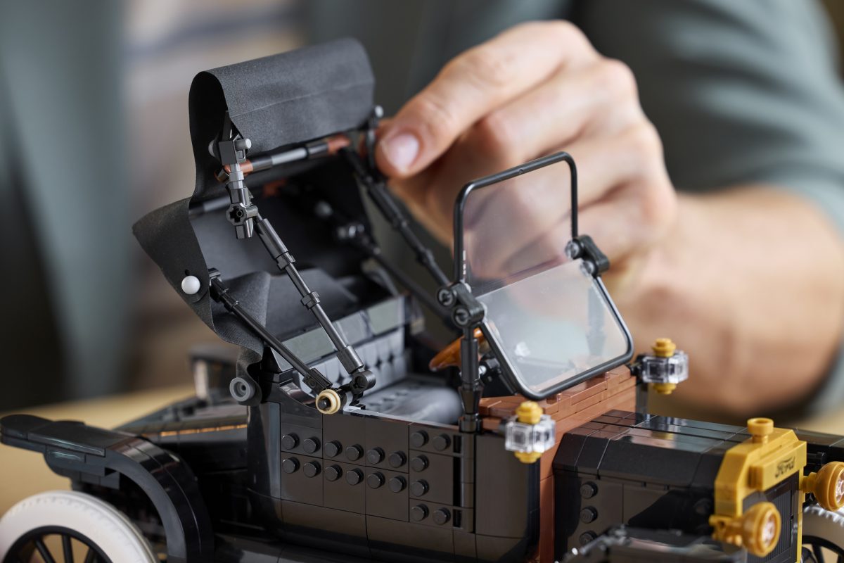 LEGO Icons 11376 Ford Modell T 4 1200x800