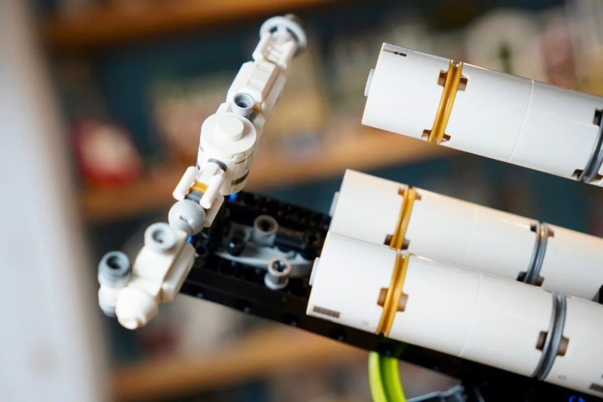 Análise do LEGO Icons 11389 Projeto Ave Maria 11 1200x800