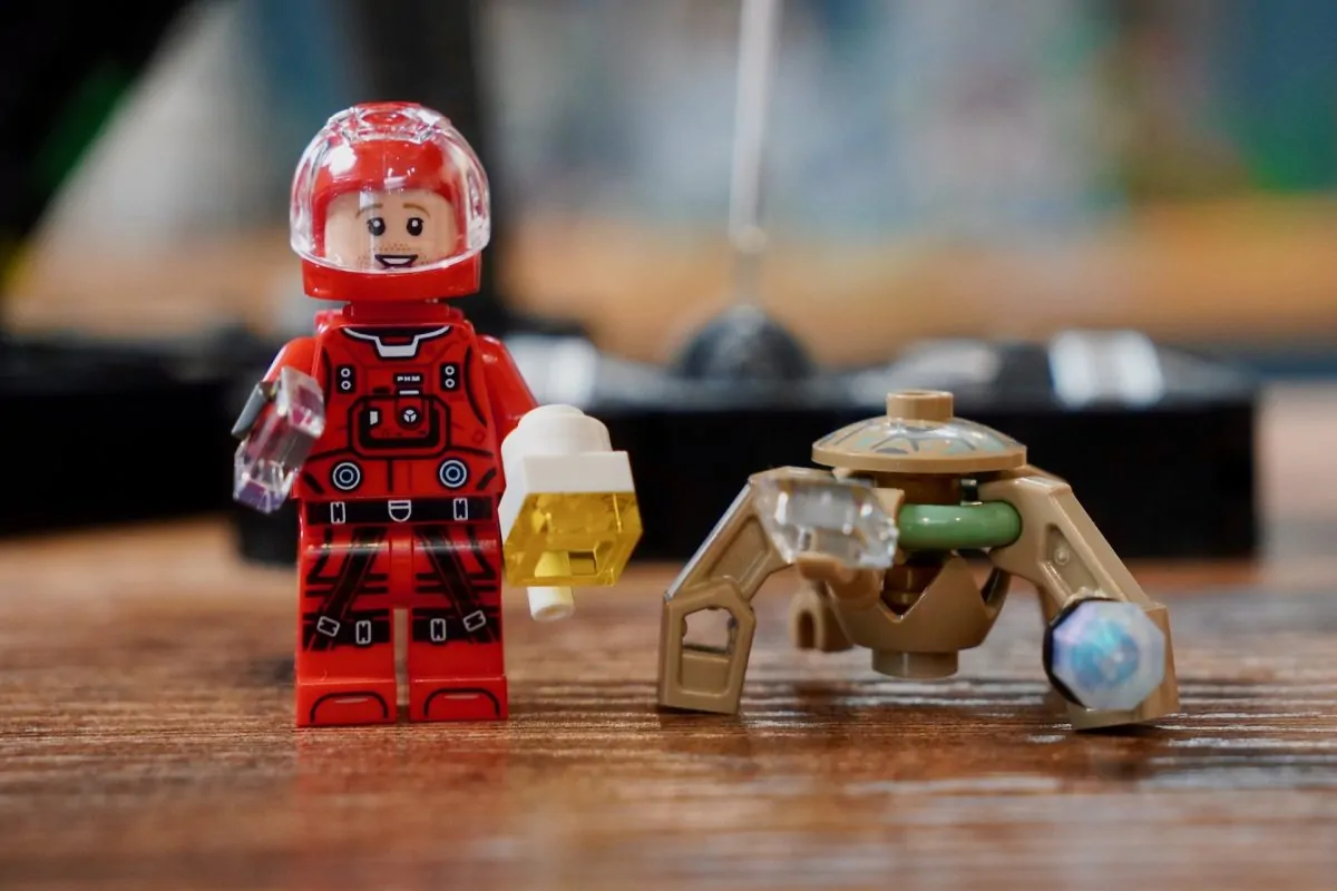 Análise do LEGO Icons 11389 Projeto Ave Maria 21 1200x800