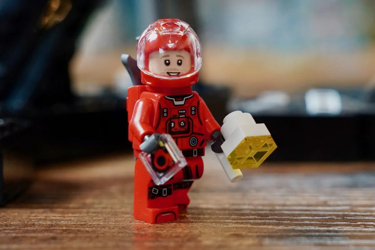 Análise do LEGO Icons 11389 Projeto Ave Maria 23 1200x800