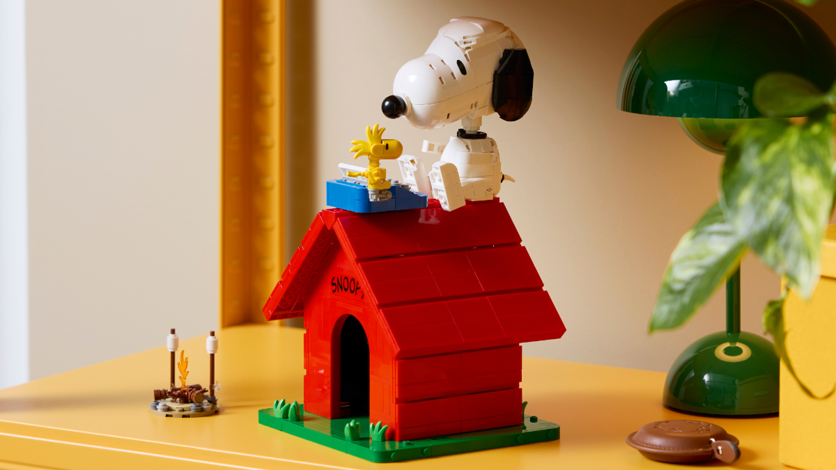 LEGO Ideas 21368 Peanuts – Snoopys Doghouse featured image 2