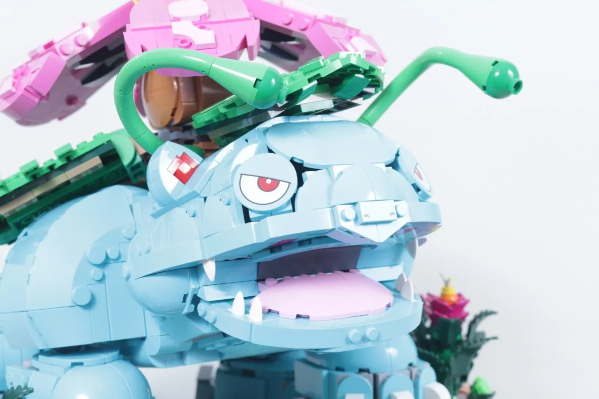 LEGO Pokémon 72153 Bisaflor, Glurak und Turtok – Rezension 21 1200x800
