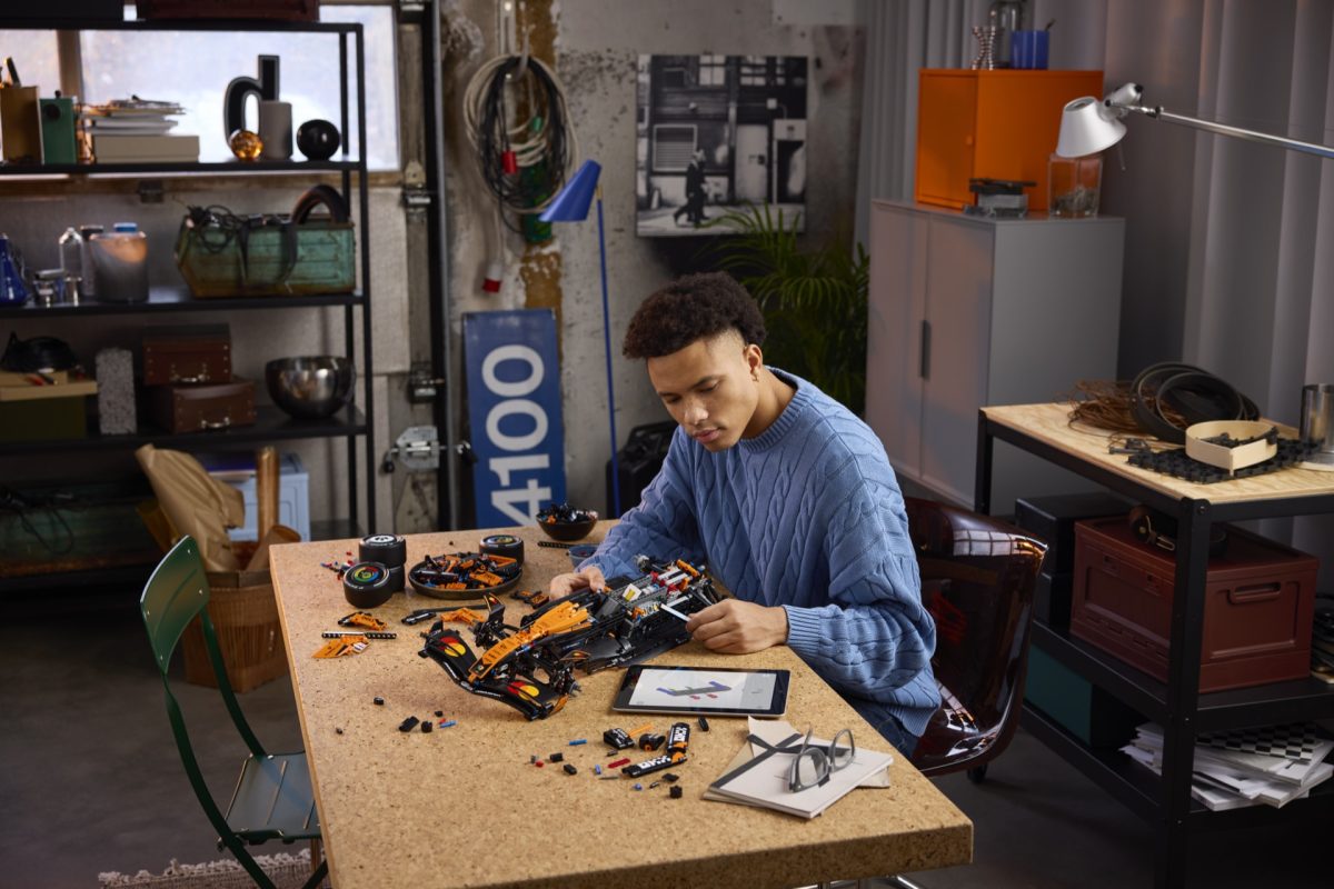 LEGO Technic 42228 42228 McLaren MCL39 6 1200x800