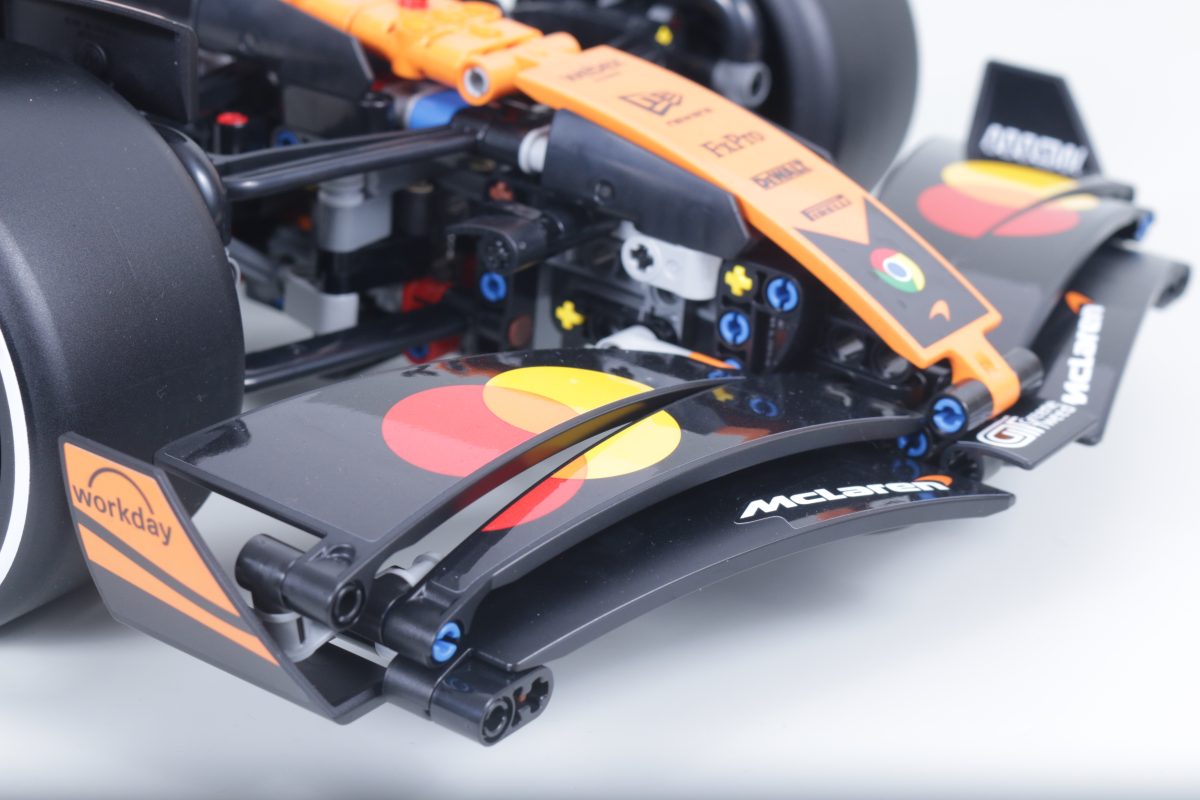 LEGO Technic 42228 McLaren MCL39 F1 Car review 10 1200x800