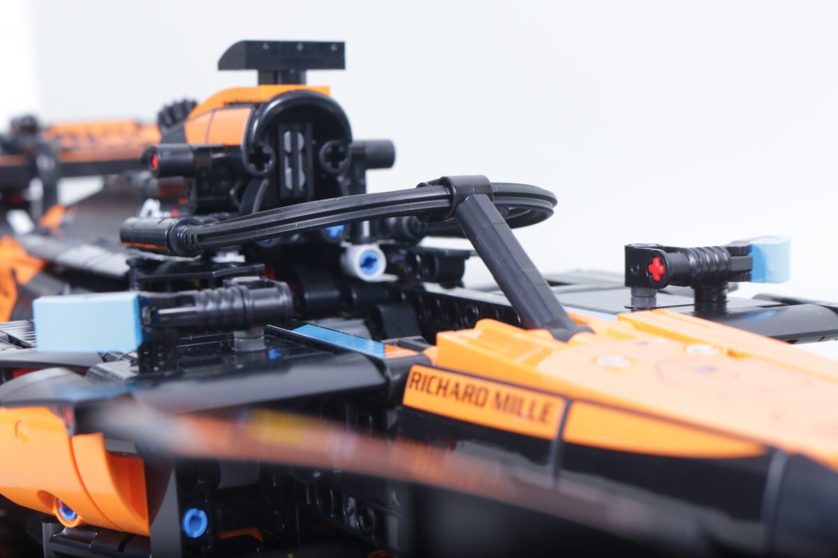 LEGO Technic 42228 McLaren MCL39 F1 Car review 12 1200x800