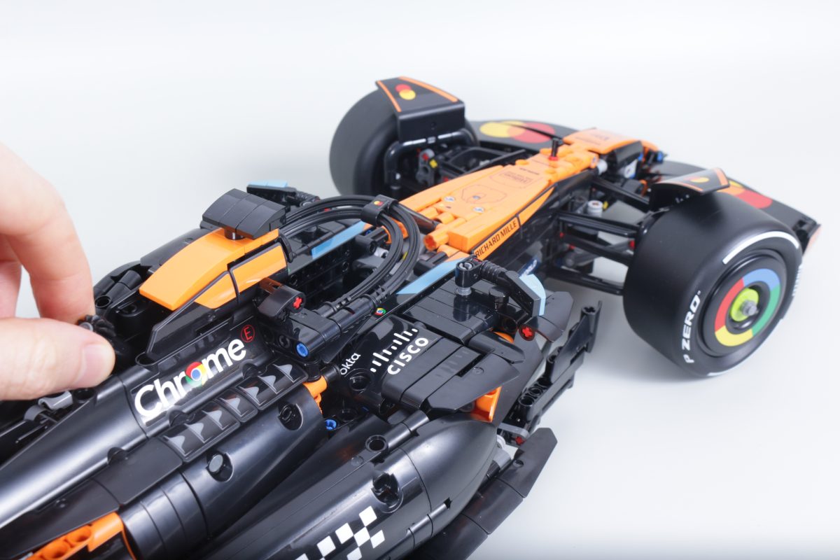 LEGO Technic 42228 McLaren MCL39 F1 Car review 18 1200x800
