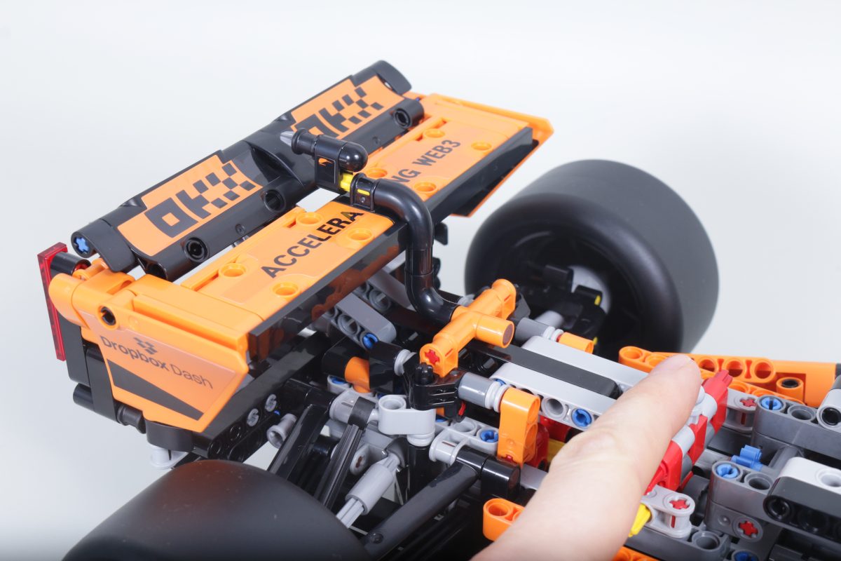 LEGO Technic 42228 McLaren MCL39 F1 Car review 22 1200x800