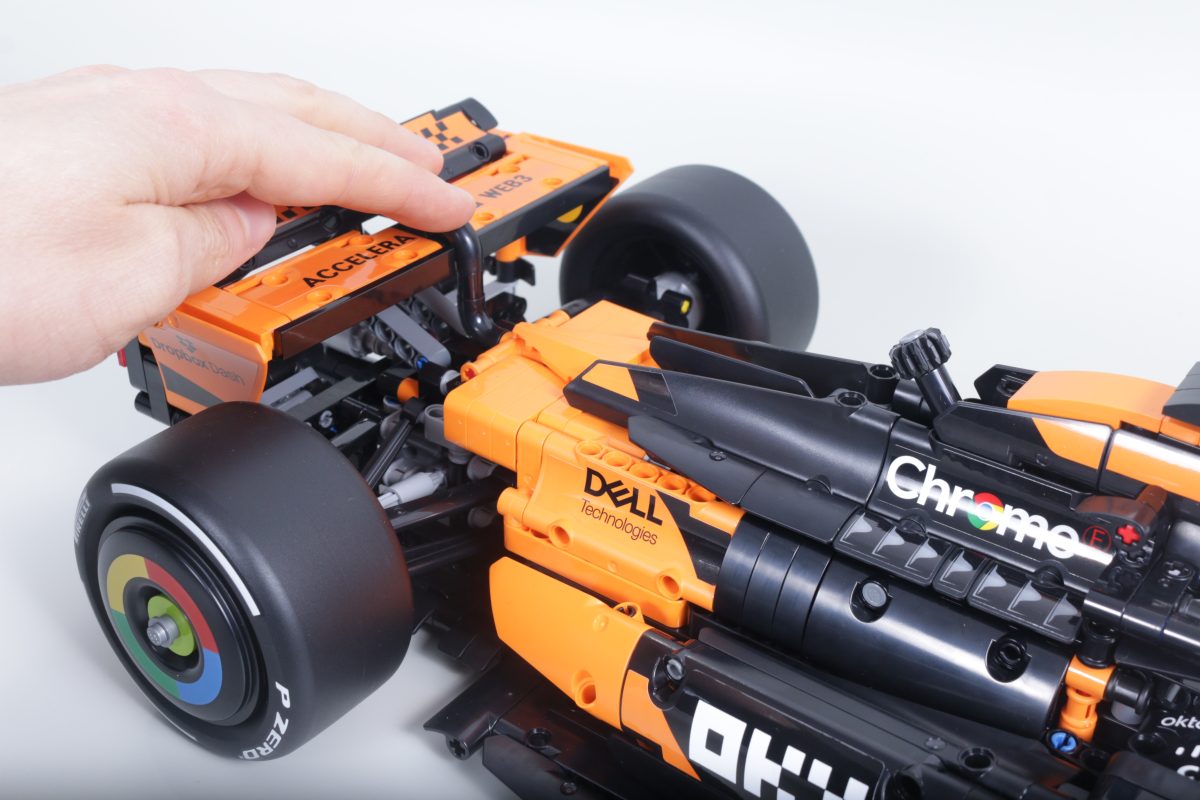 LEGO Technic 42228 McLaren MCL39 F1 Car review 27 1200x800