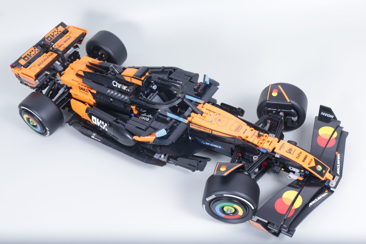 LEGO Technic 42228 McLaren MCL39 F1 Car review 28 1200x800