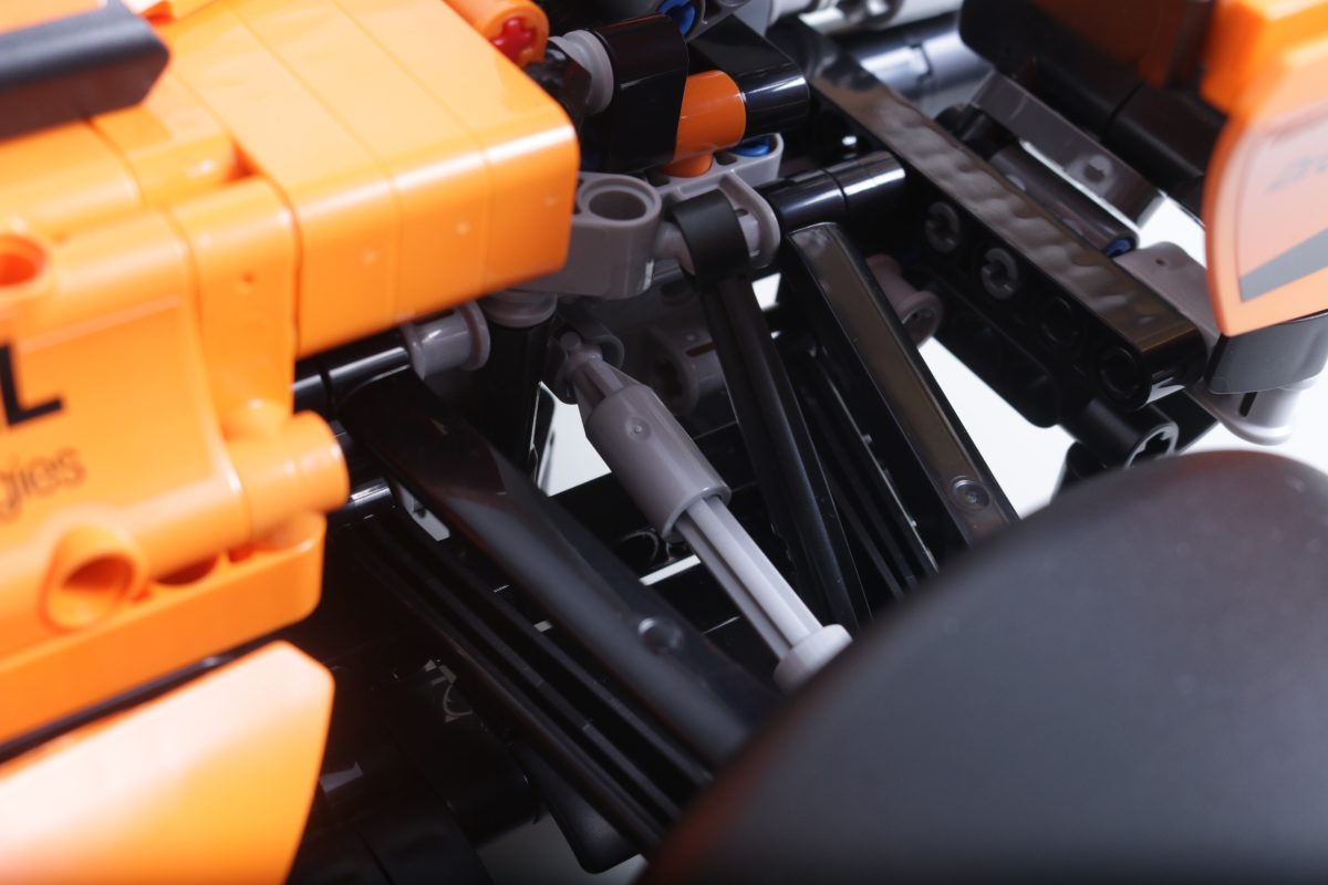 LEGO Technic 42228 McLaren MCL39 F1 Car review 29 1200x800