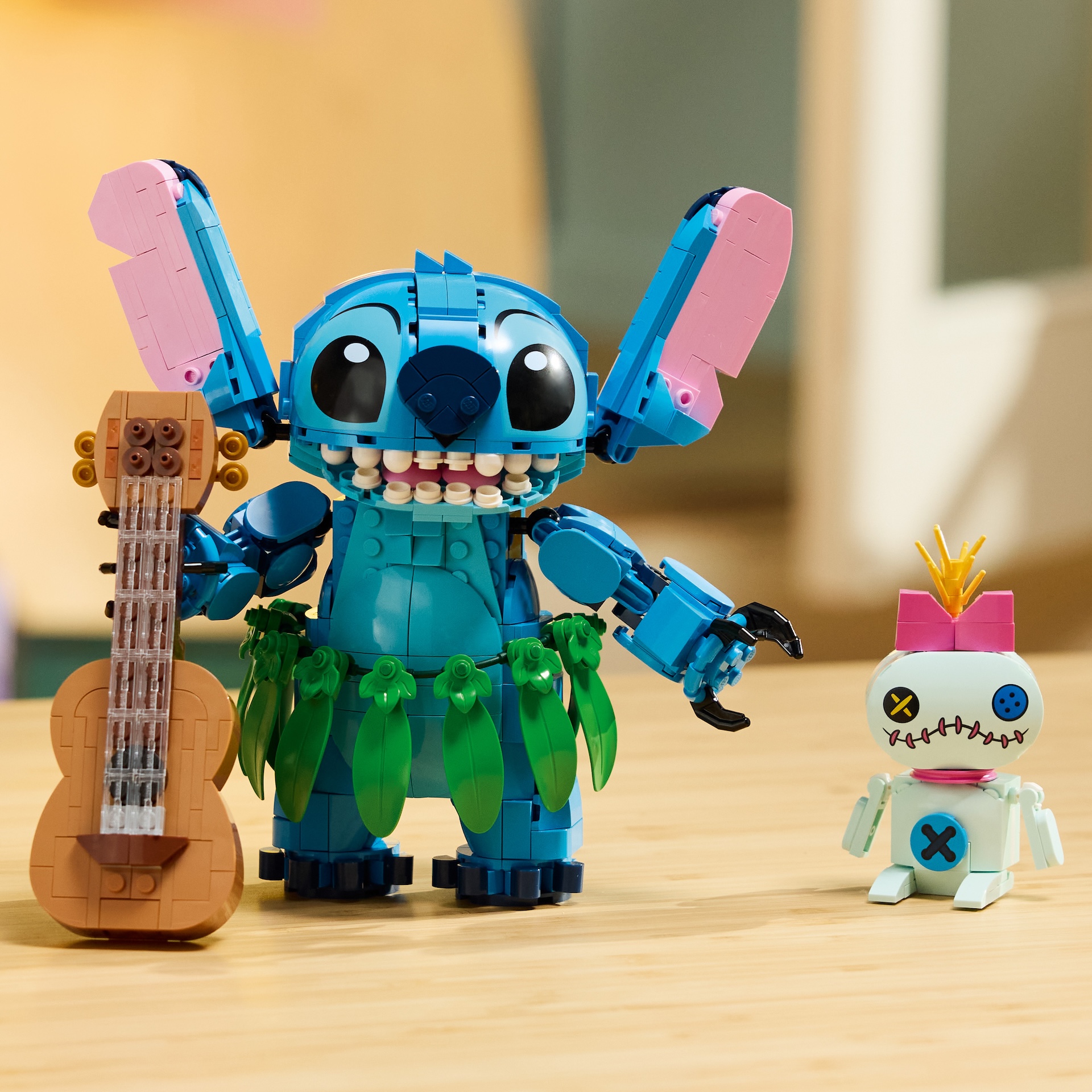 LEGO Disney 43296 Stitch & Scrump 15