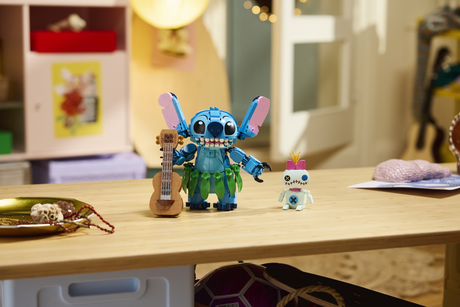 LEGO Disney 43296 Stitch & Scrump 16