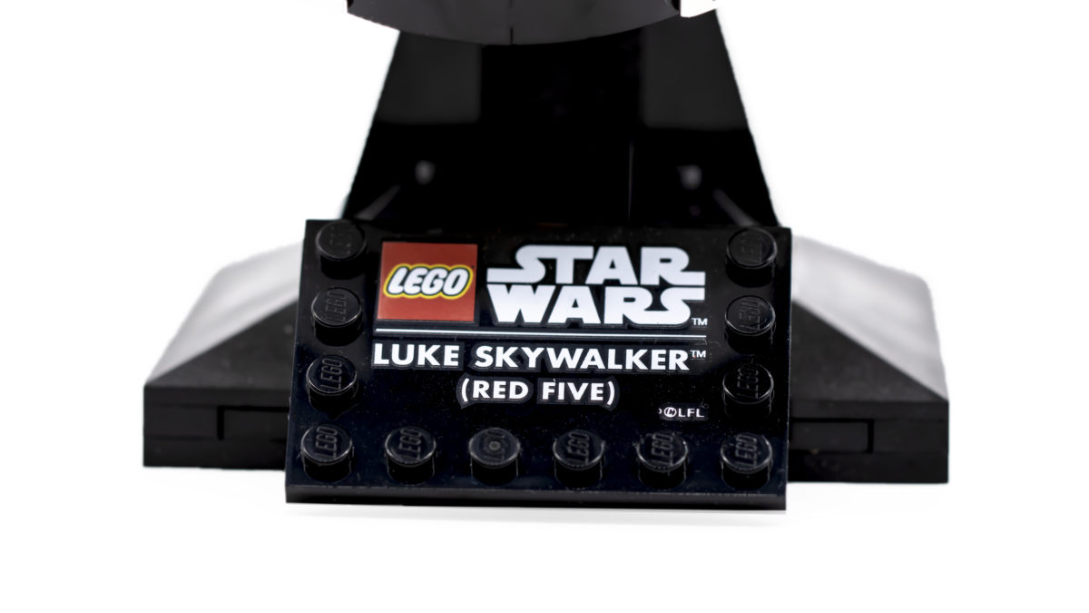 20 off and soon to retire 75327 Luke Skywalker (Red Five) Helmet