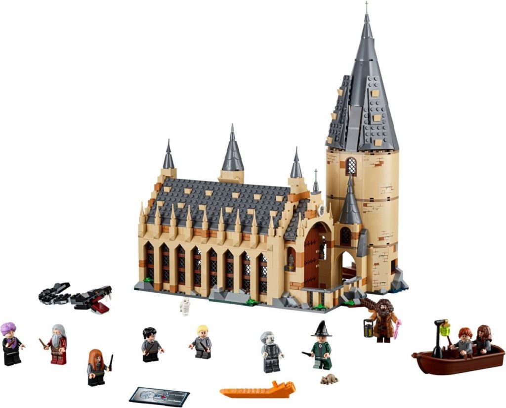 LEGO Harry Potter Castello e Parco di Hogwarts, Kit di Modellismo da  Esposizione per Fan e Adulti, Idee Regalo San Valentino per Lei, Lui,  Donna, Uomo, Moglie o Marito con Luoghi Iconici
