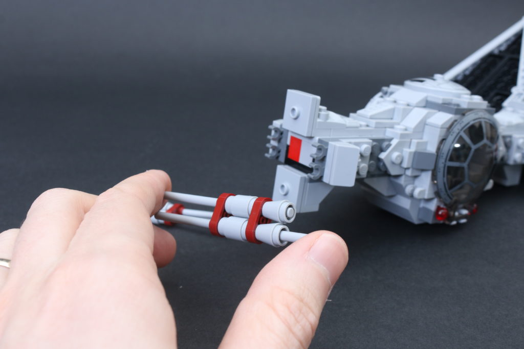 Build a LEGO Mandalorian Outland folding TIE Fighter 16