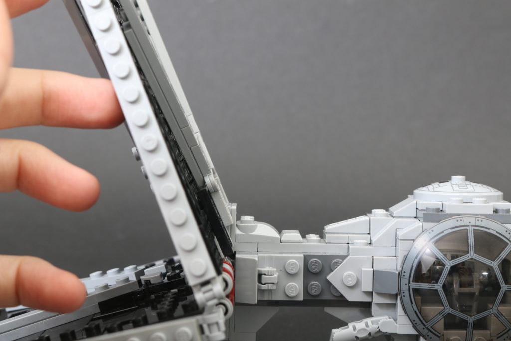 Build a LEGO Mandalorian Outland folding TIE Fighter 38 1