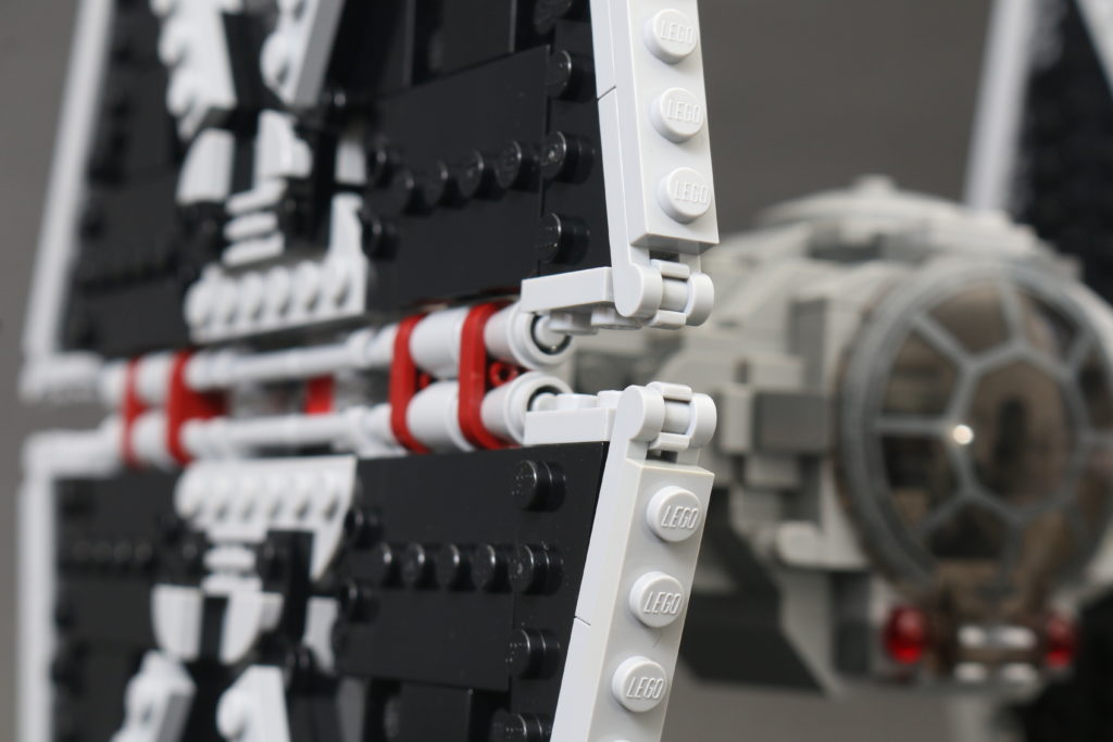Build a LEGO Mandalorian Outland folding TIE Fighter 46 1